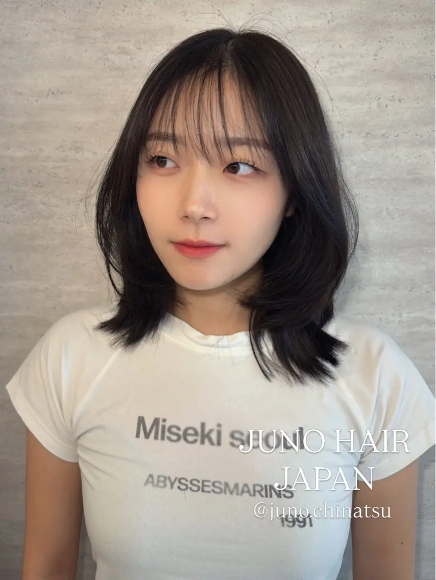 ミディアム カラー ヘアアレンジ カット ヘアカラー トリートメント 韓国レイヤーカット/ 儚げカラーチナツのヘアスタイル