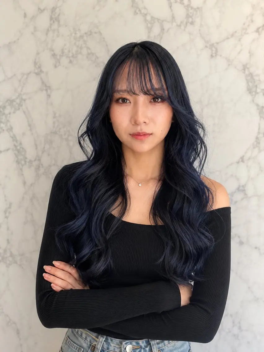 ロング カラー ブリーチ 透明感カラー ブリーチなしカラー くびれヘア 顔まわりレイヤー ヘアカラー Lovis moa 〘国分　かな〙のヘアスタイル