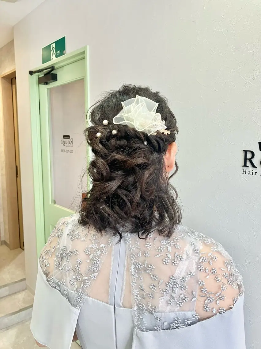 ミディアム 須賀 知穂のヘアスタイル