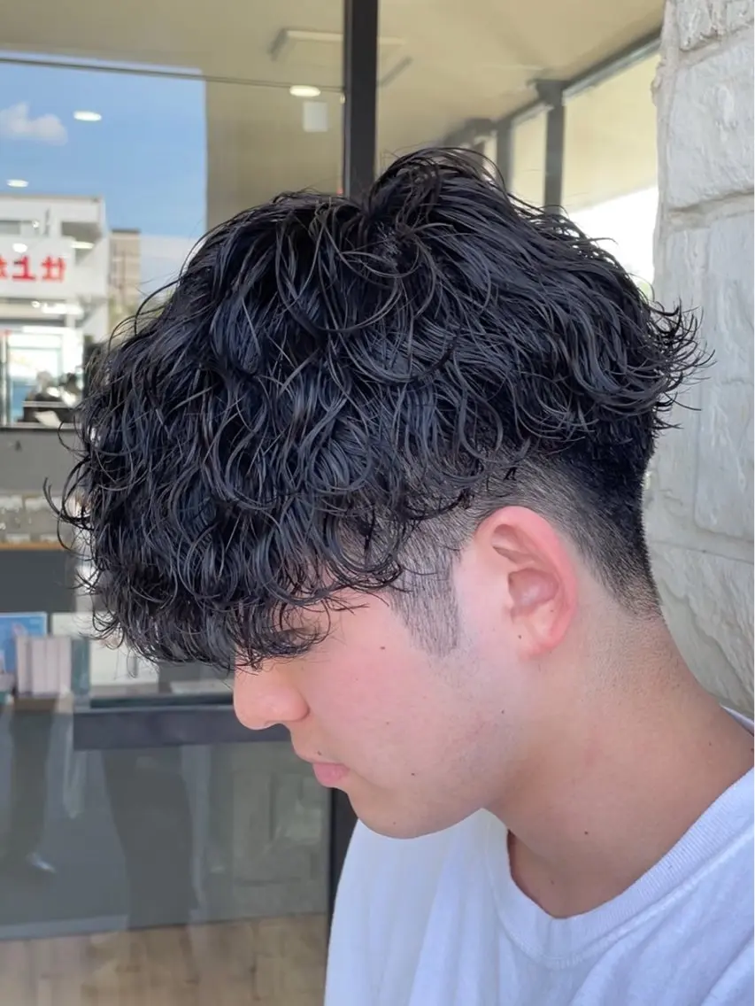 パーマ メンズ メンズパーマ 波巻きパーマ スパイラルパーマ アタ ムのヘアスタイル