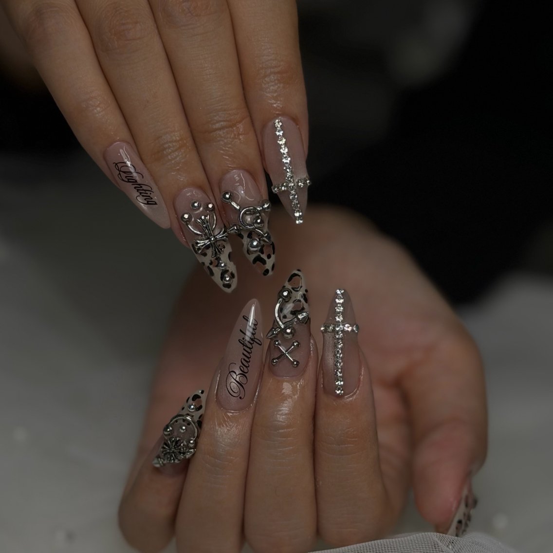 ネイル ハンドネイル Natsumi 🦊  Nailのネイルデザイン