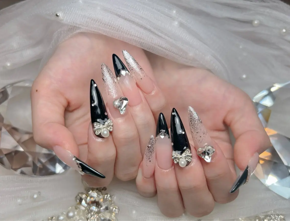 ネイル アートネイル オーロラネイル チークネイル 長さ出し フットネイル Miya _nailのネイルデザイン