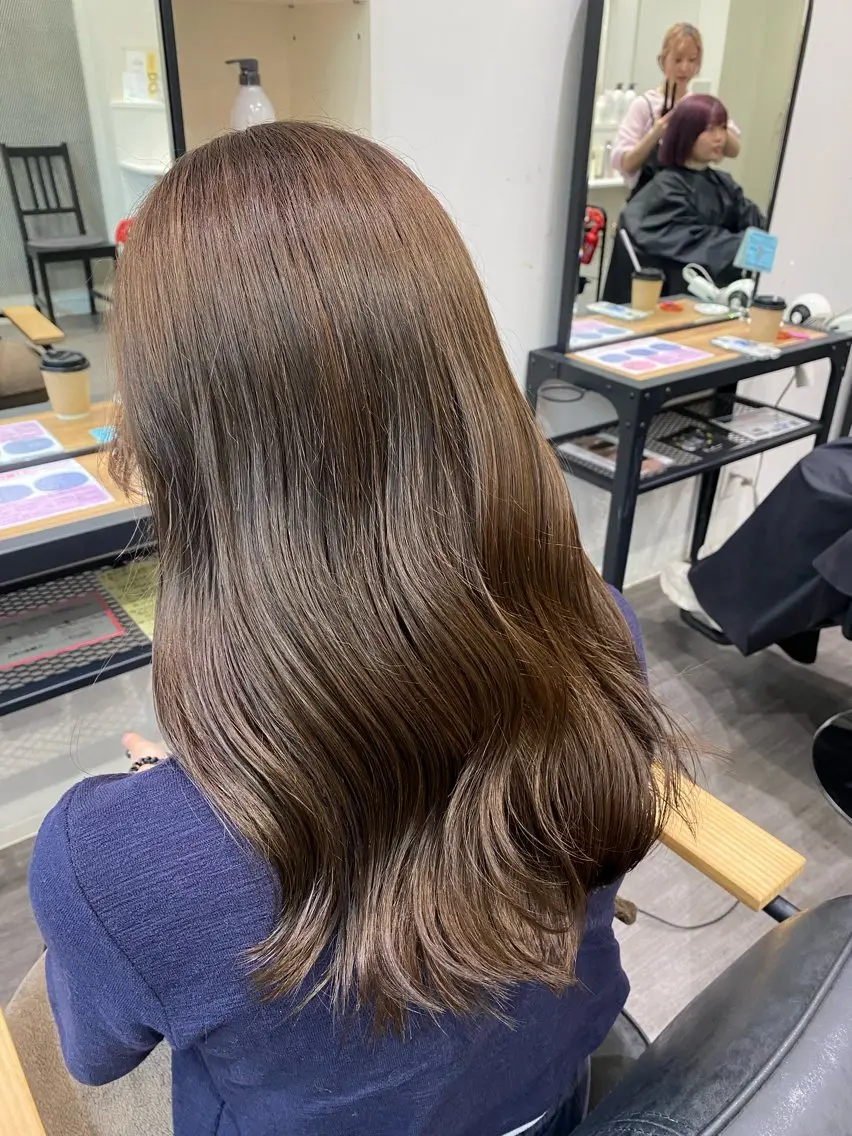 セミロング カラー ヘアアレンジ 透明感カラー cocotte 💟草間紫音💟のヘアスタイル