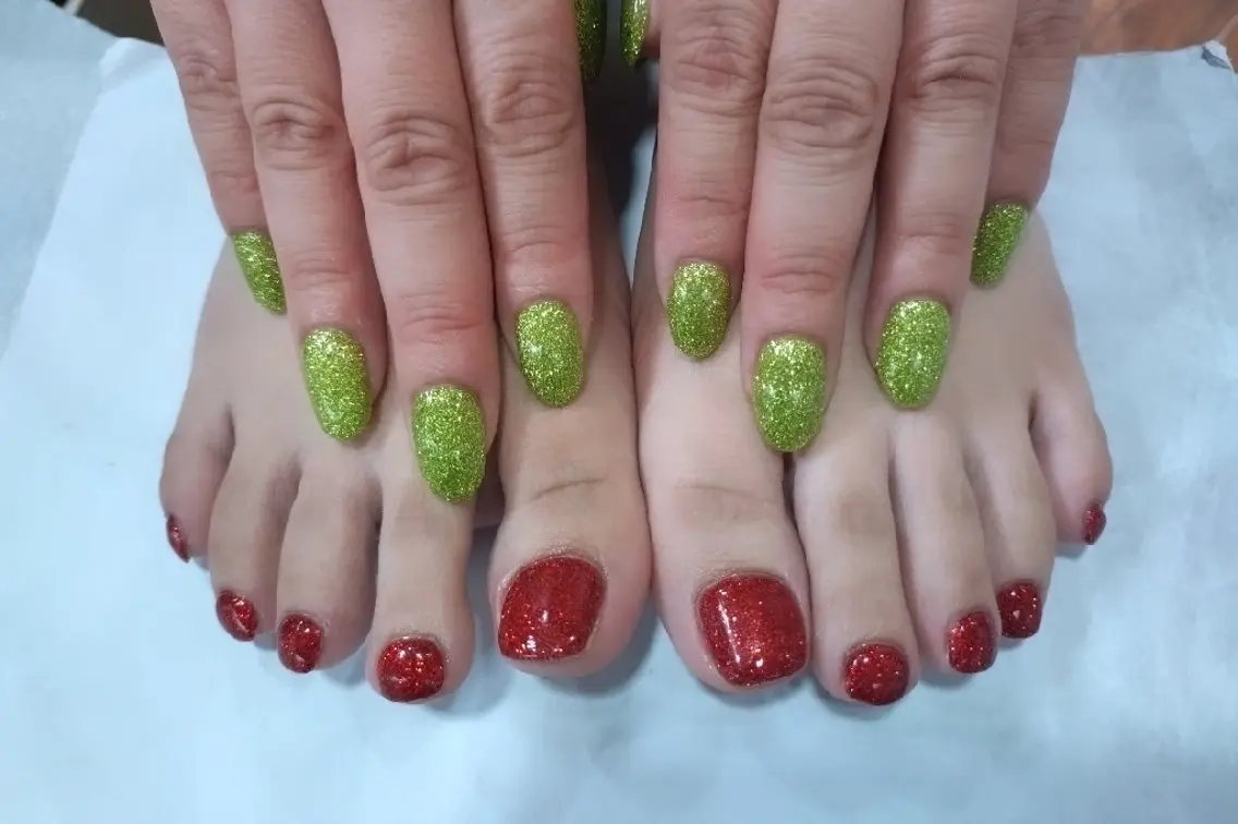 ネイル フットネイル ワンカラーネイル Sunny La Nailのネイルデザイン