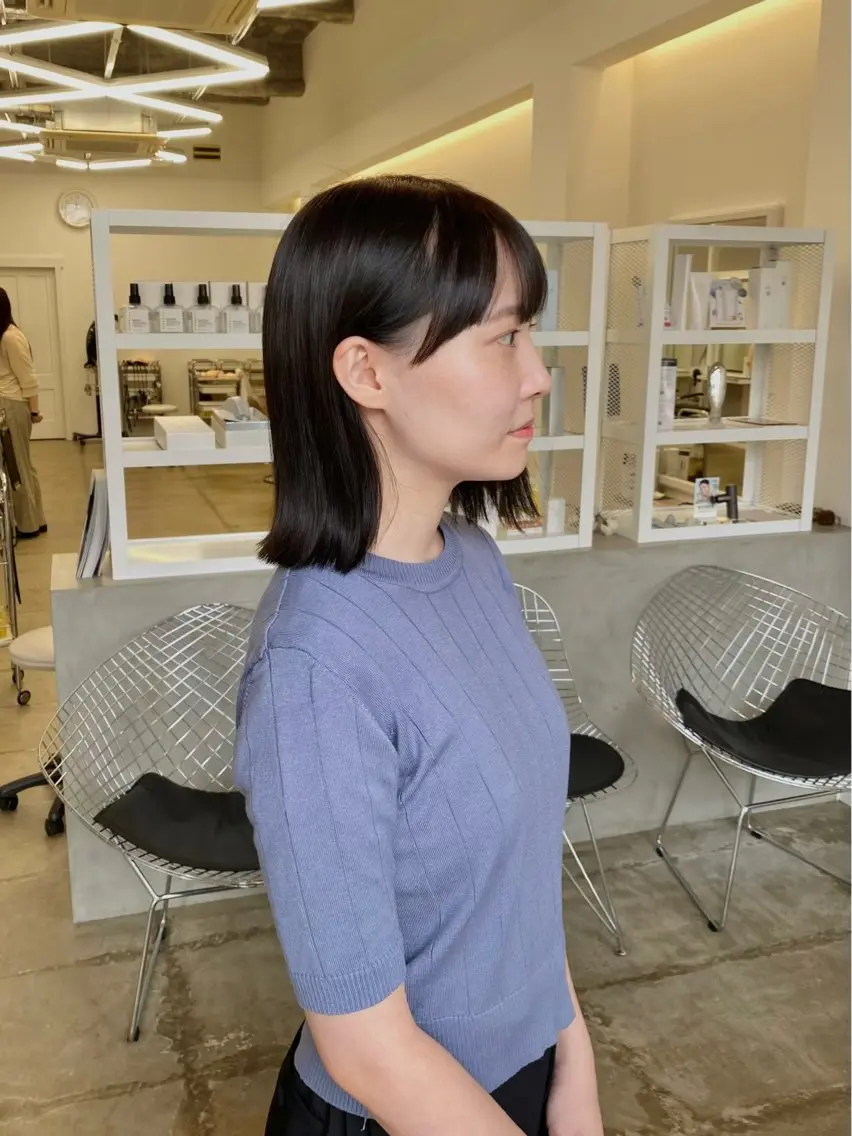 ミディアム ボブ 外ハネヘア サトウ リョウのヘアスタイル
