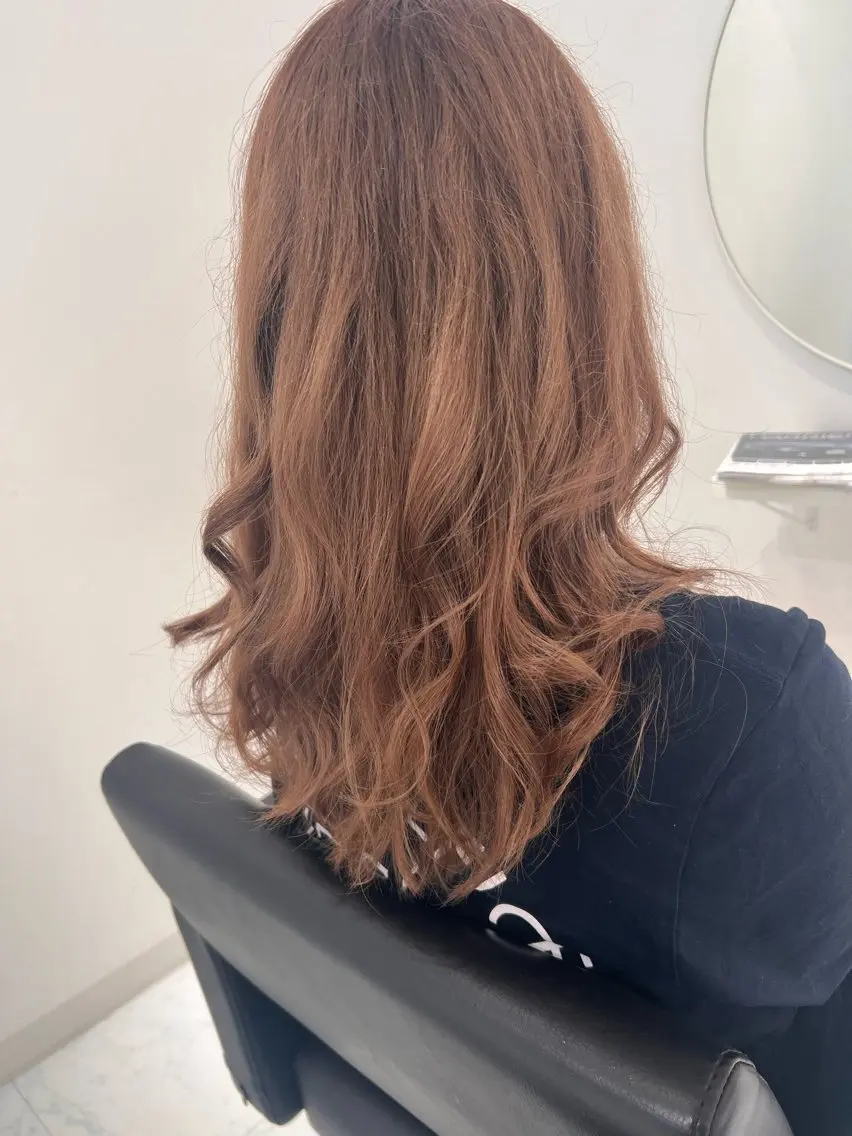 セミロング カラー ベージュカラー ブラウンカラー ブラウンベージュ 似合わせカット 高橋 悠也のヘアスタイル