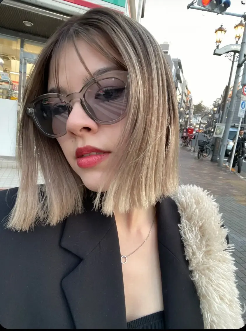 ショート カラー バレイヤージュ ボブ レイヤーカット ✂︎✂︎MOMO Tocca浅草🌸のヘアスタイル