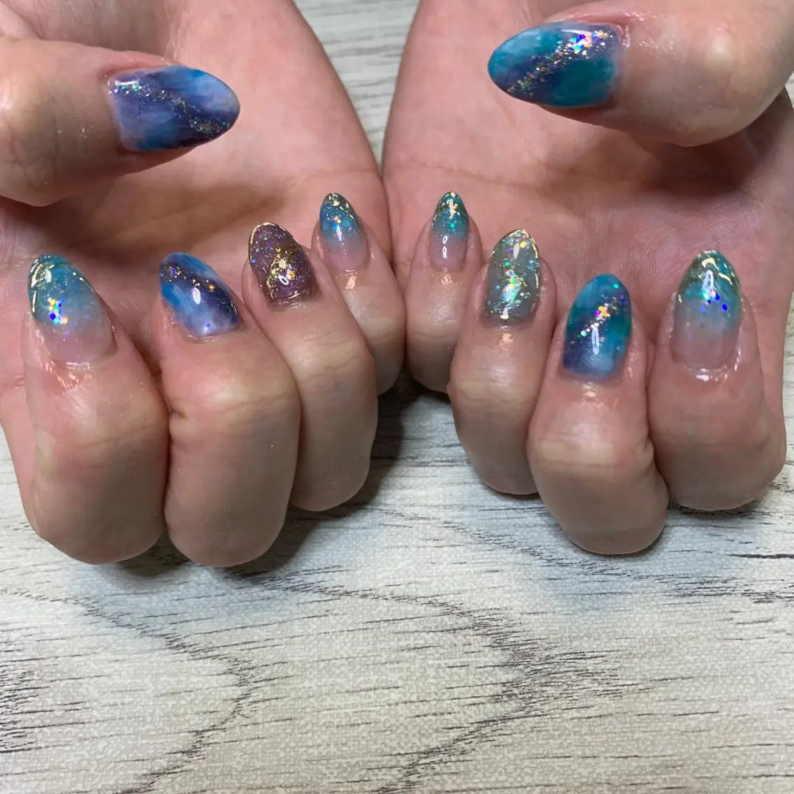ネイル ブルー ニュアンスネイル ハンドネイル フットネイル Adite nailのネイルデザイン