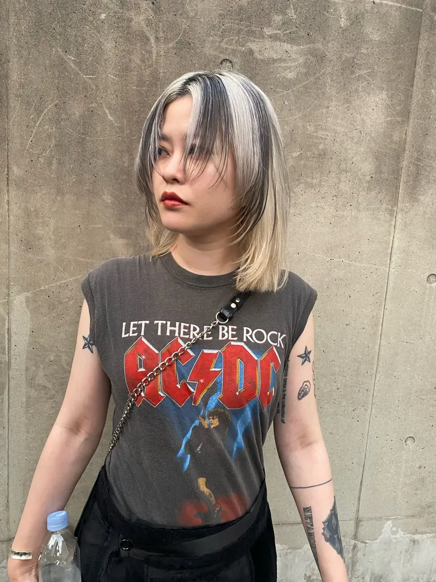 ミディアム カラー ブリーチ ヘアカラー トリートメント 吉武 茂暉のヘアスタイル