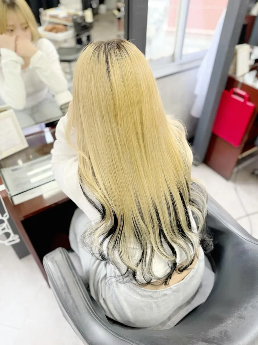 【ブリーチWカラー+エクステ同時施術】プラチナエクステ60枚¥22,000の写真