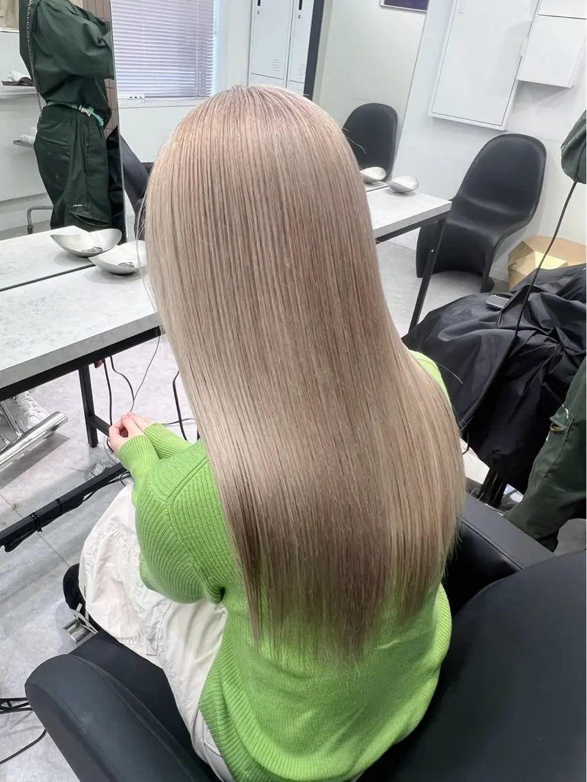 ロング カラー ブリーチ ダブルカラー ハイトーンカラー 🌟カットレイヤー ボブ森龍哉のヘアスタイル