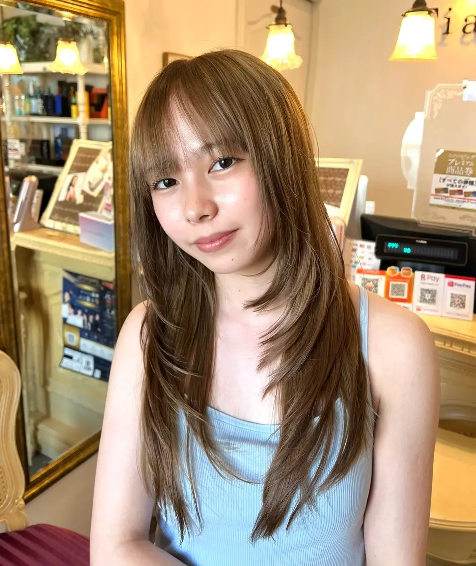 カラー ベージュカラー ヘーゼル 細谷 楓夏のヘアスタイル