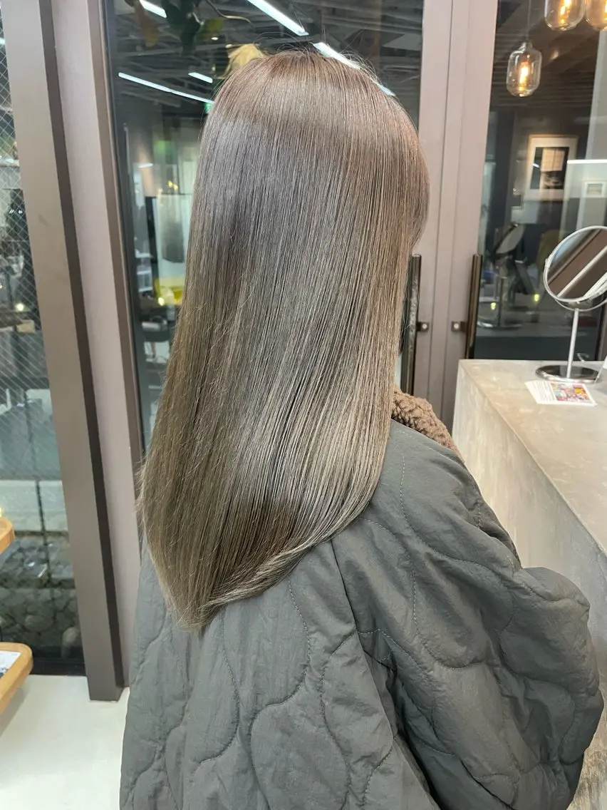 ロング カラー ベージュカラー オリーブベージュ カットモデル募集中 🤍harunaのヘアスタイル