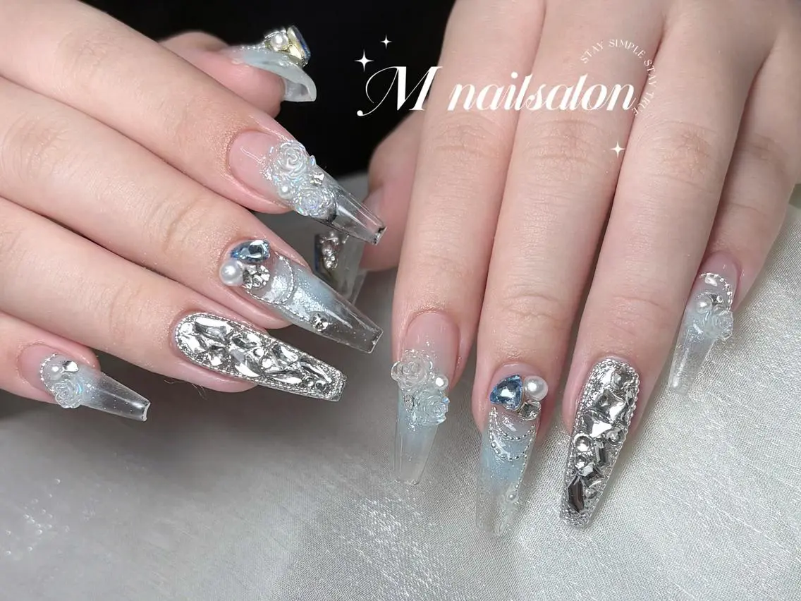 ネイル M🌷nail 長さだし専門店のネイルデザイン