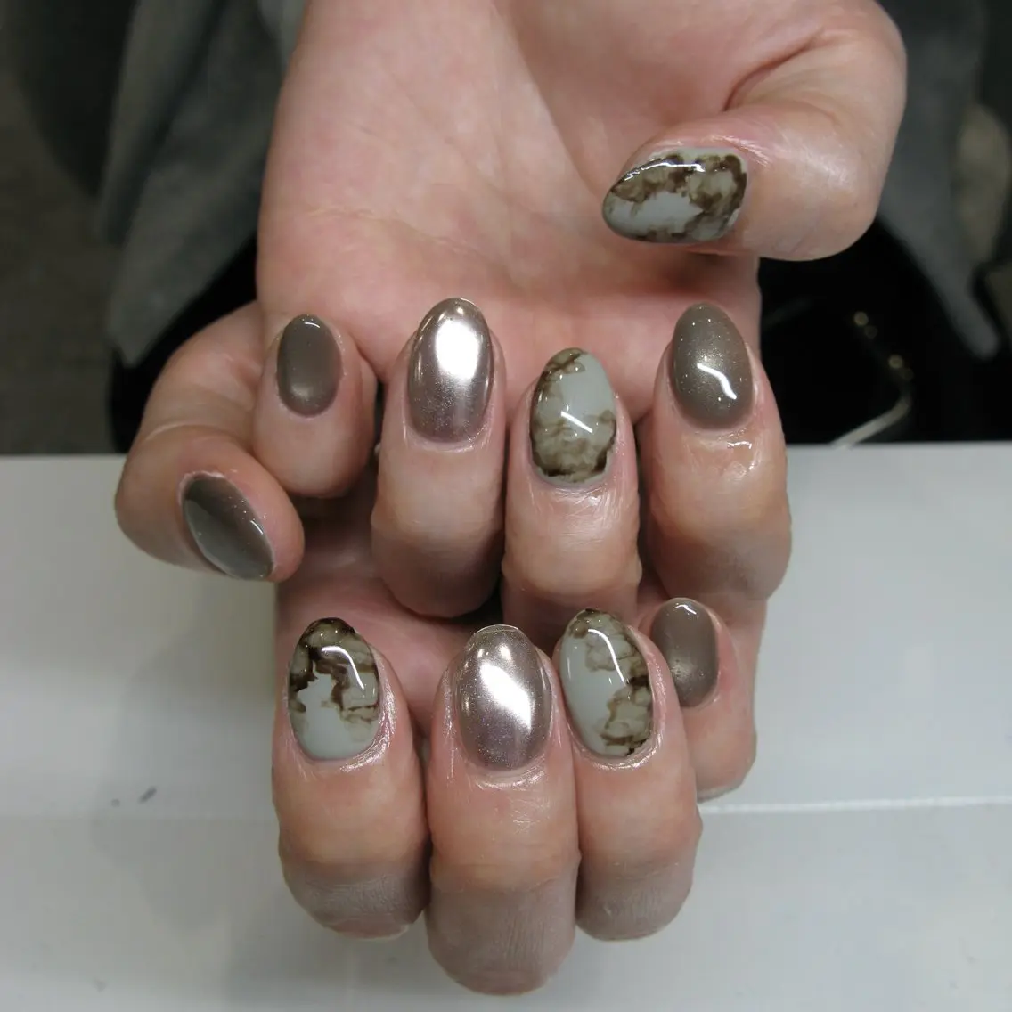 ネイル ミラーネイル ニュアンスネイル ショートネイル ハンドネイル matsui nanaseのネイルデザイン