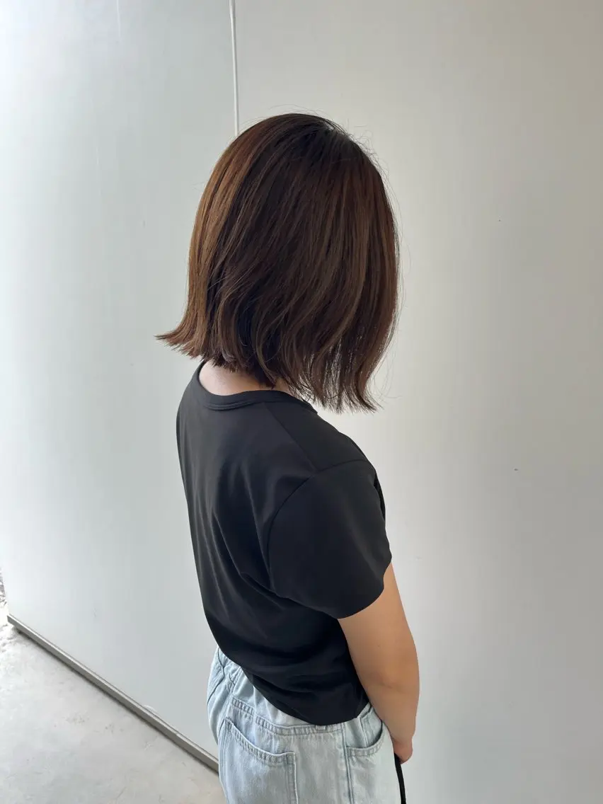ミディアム ハイライト ヘアカラー トリートメント 松本 茜のヘアスタイル