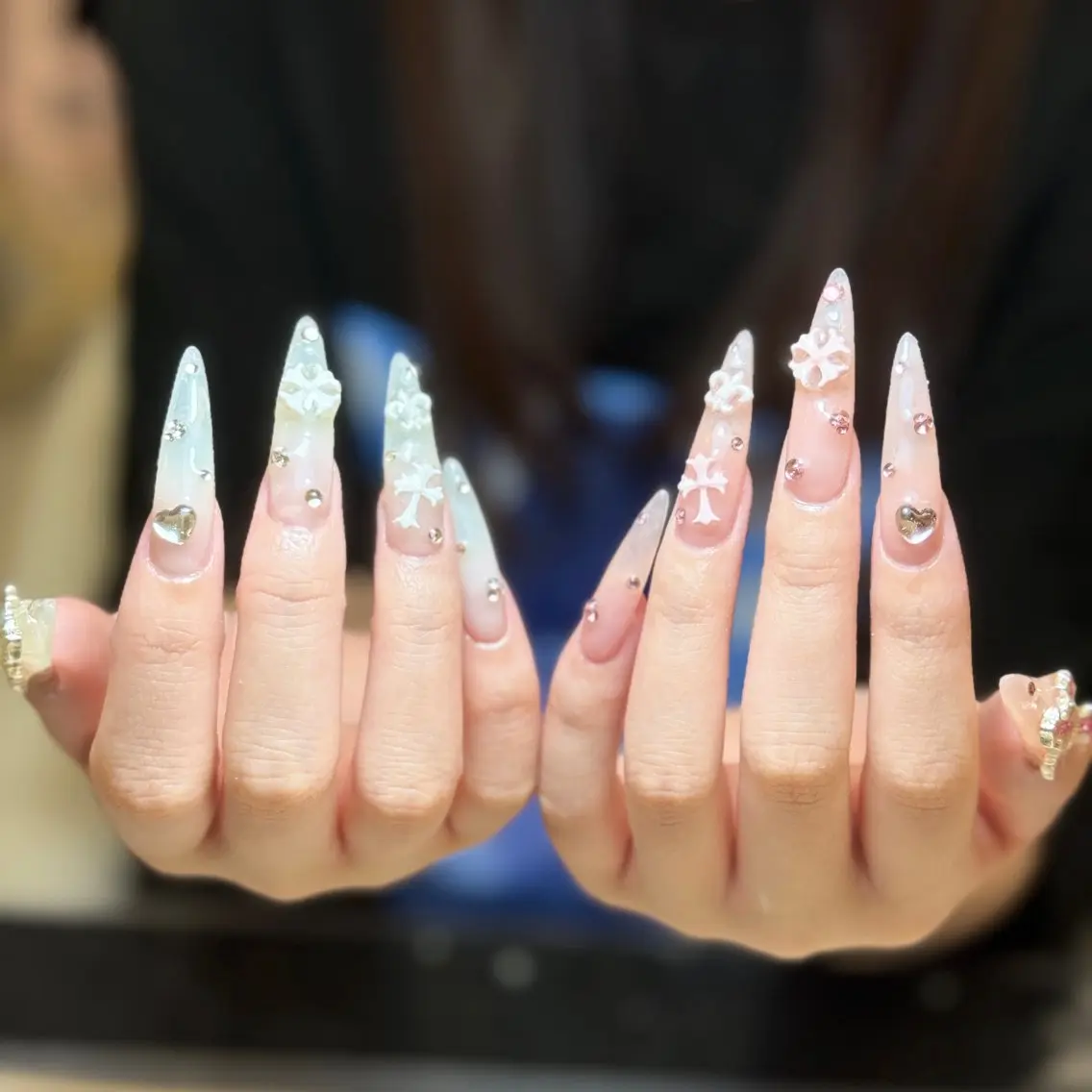 ネイル アートネイル 長さ出し 持ち込み スカルプネイル ネイルチップ ハンドネイル Anh 高田馬場のネイルデザイン