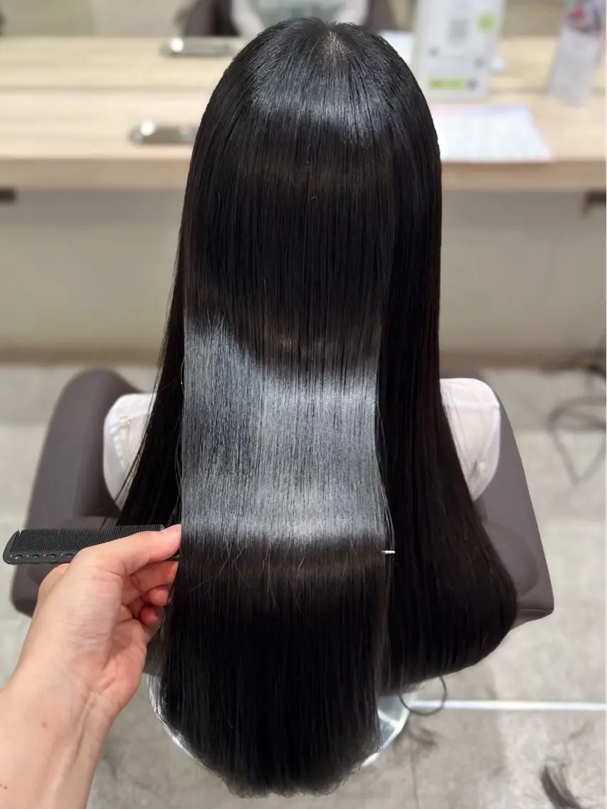 ロング カラー ヘアカラー トリートメント 川又 心那のヘアスタイル