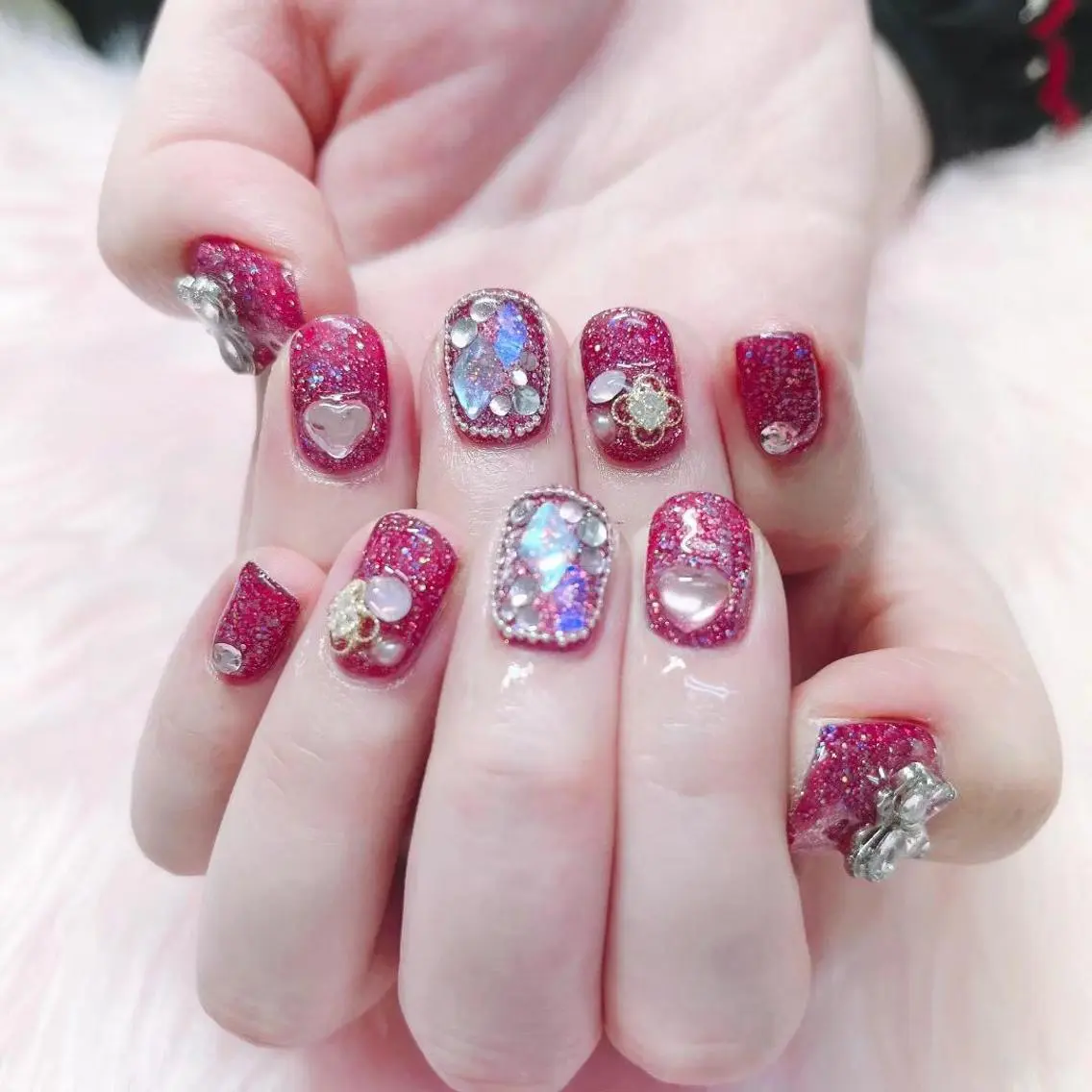 ネイル キラキラネイル ピンク ハンドネイル MoonNail ユリ🌸のネイルデザイン