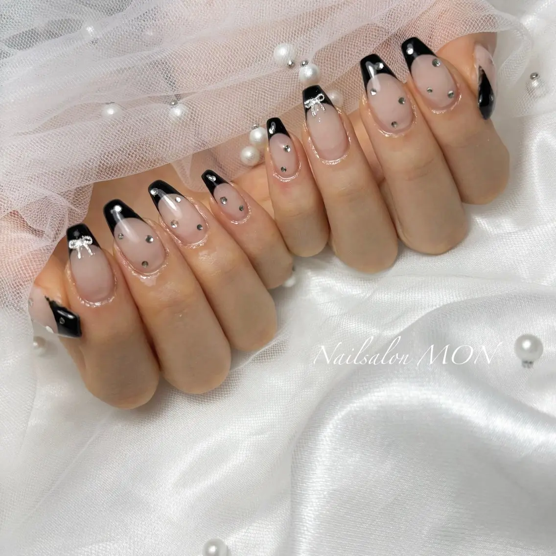 ネイル ストーンネイル ハンドネイル Nailsalon MONのネイルデザイン