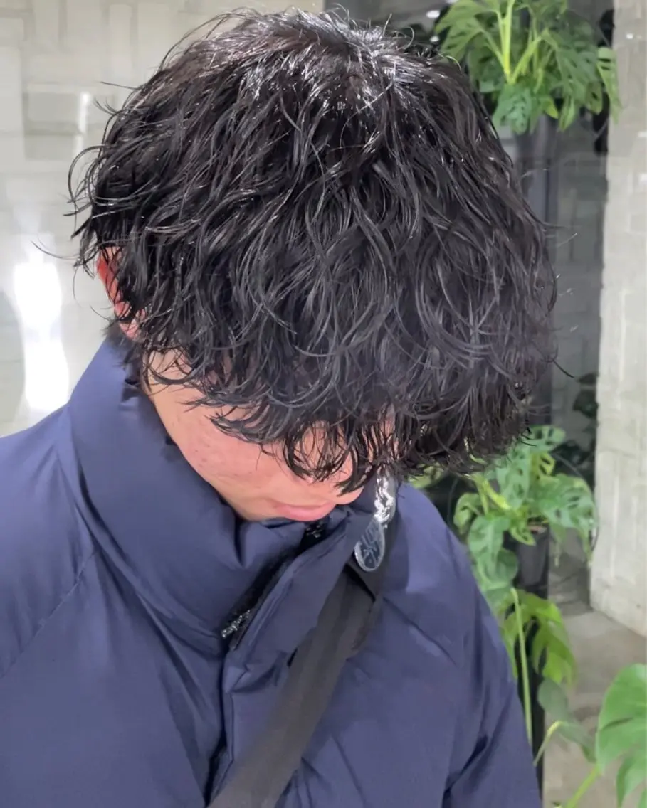 パーマ メンズ メンズパーマ 波巻きパーマ アタ ムのヘアスタイル