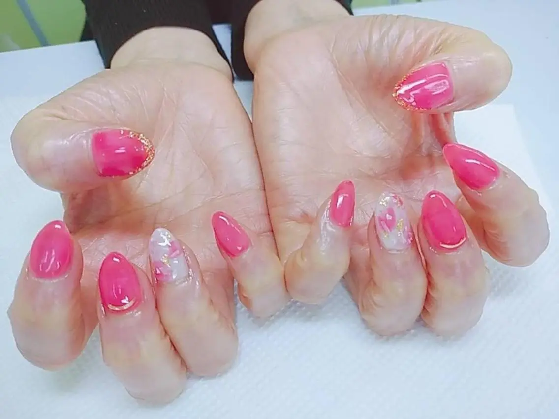 ネイル ハンドネイル ハンドケア プライベートサロン Rosy Lilyのネイルデザイン