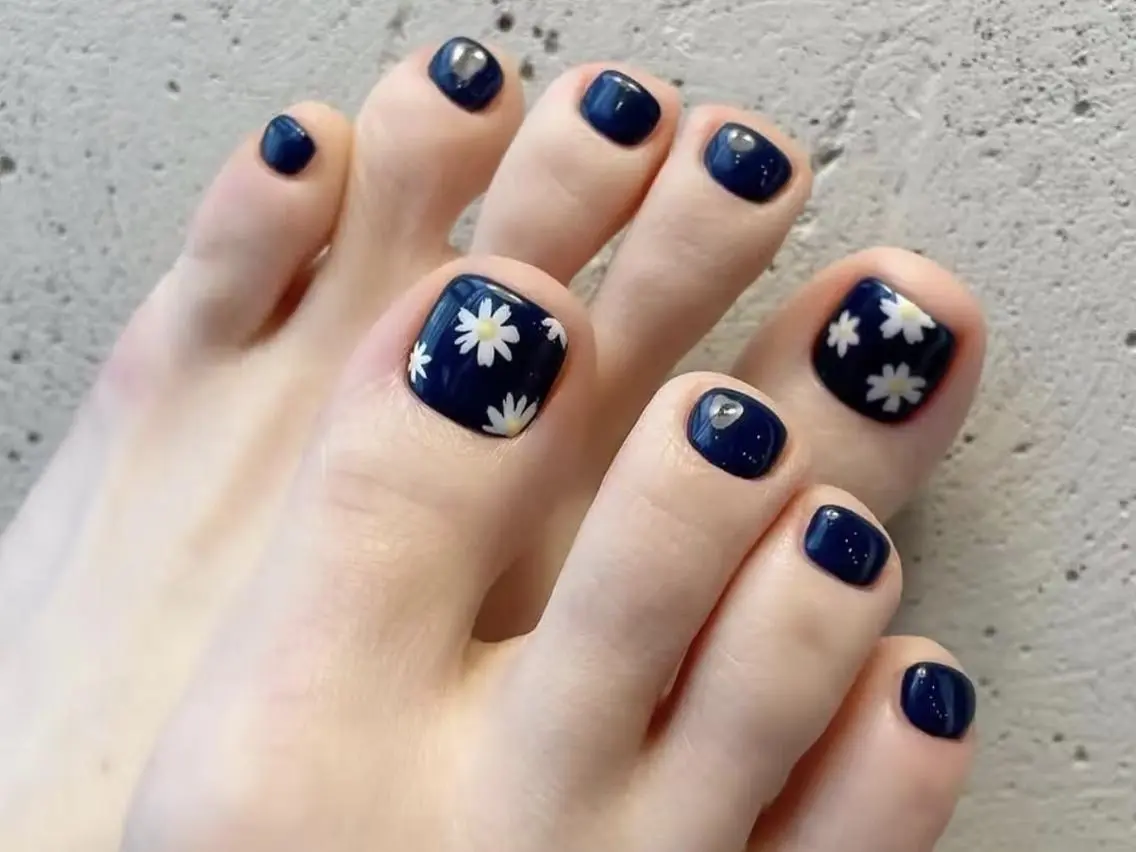 ネイル フットネイル MoonNail ナナのネイルデザイン