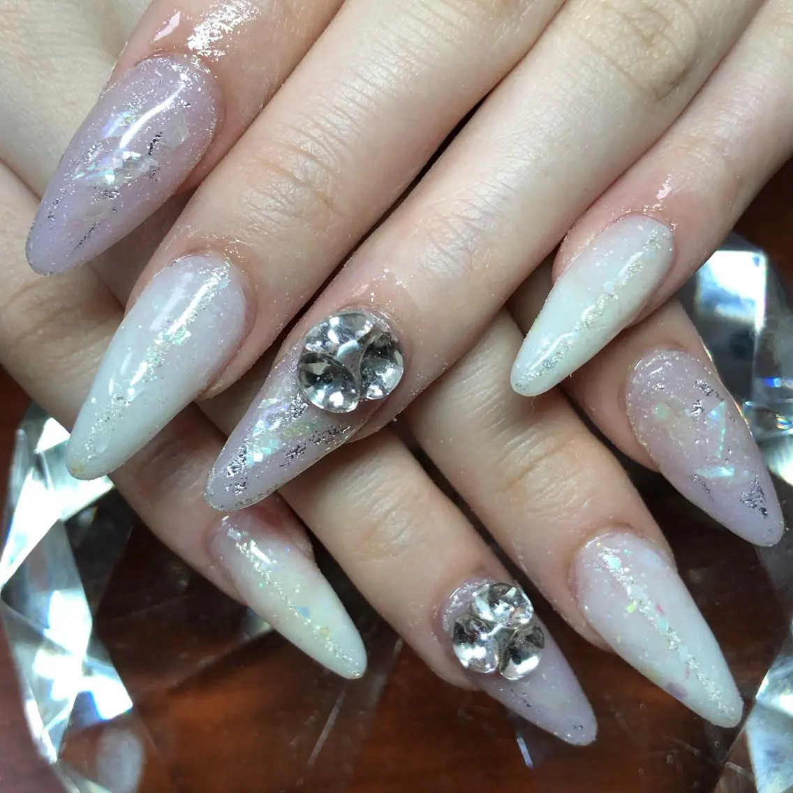 セミロング ネイル ハンドネイル 《LB》ラブリエ Nail&eyeのマツエク・マツパデザイン