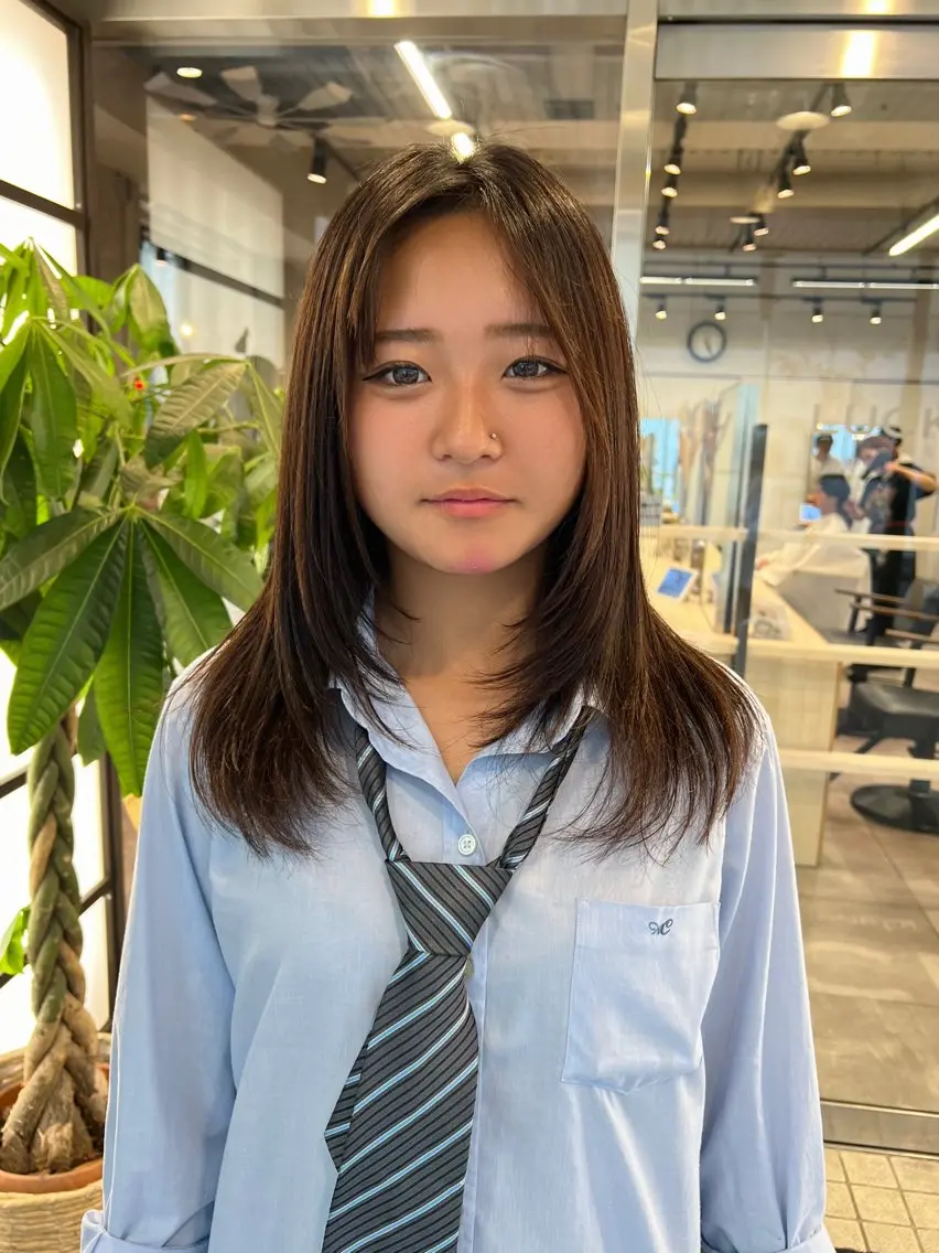 セミロング カット 🌞レイヤー×カラー 前川那津美🌞のヘアスタイル