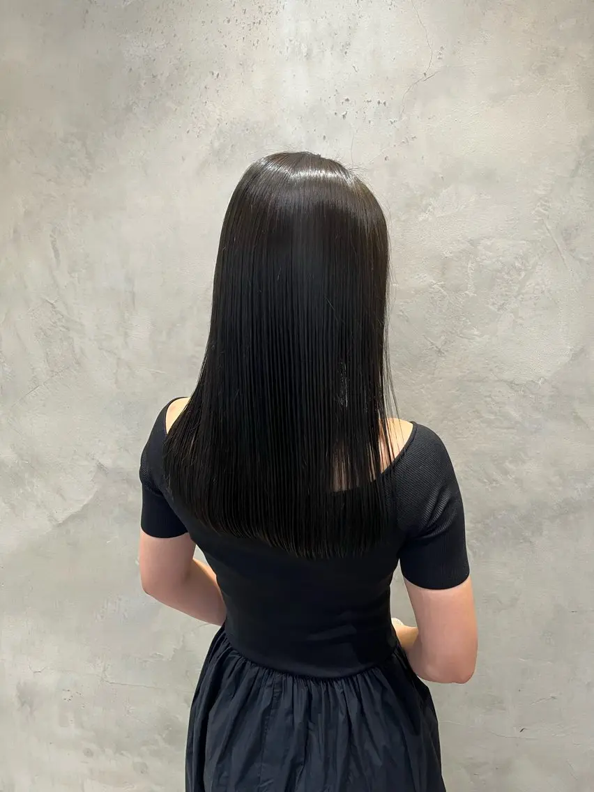 ミディアム ヘアカラー 小杉真央 🕊🫧のヘアスタイル