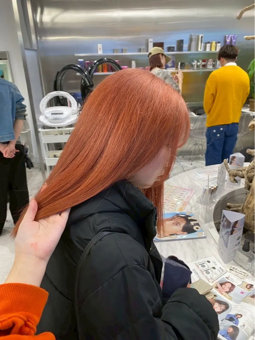 カラー ブリーチ ケアブリーチ デザインカラー ダブルカラー イヤリングカラー 酸性ストレート /ハイトーン/つばさのヘアスタイル
