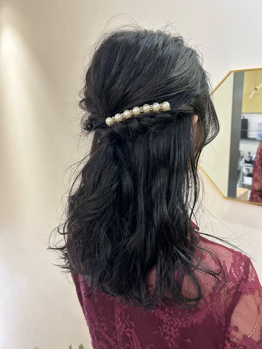 ヘアアレンジ ハーフアップ ヘアセット hubhair レイヤー/透明感のヘアスタイル