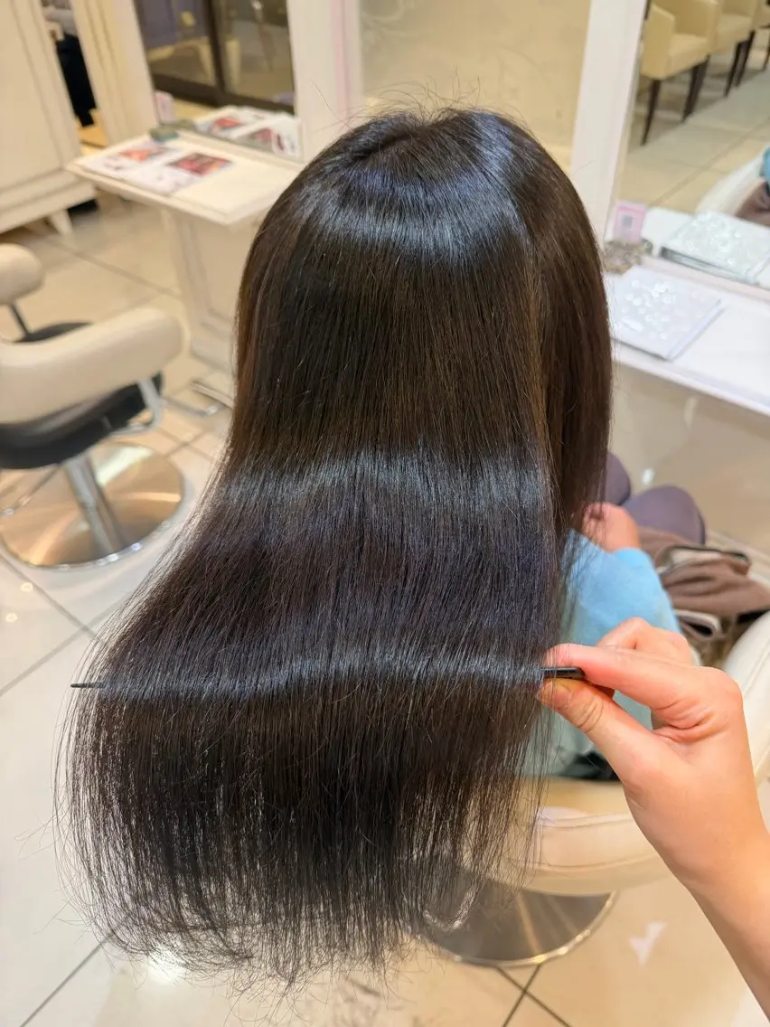 ロング カラー カット ヘアカラー ツヤ重視 ワンカラー🫧Mioのヘアスタイル