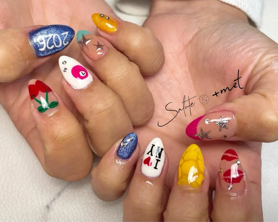 ネイル アートネイル ブルー ピンク 黄色 ハンドネイル 堀内 美里のネイルデザイン