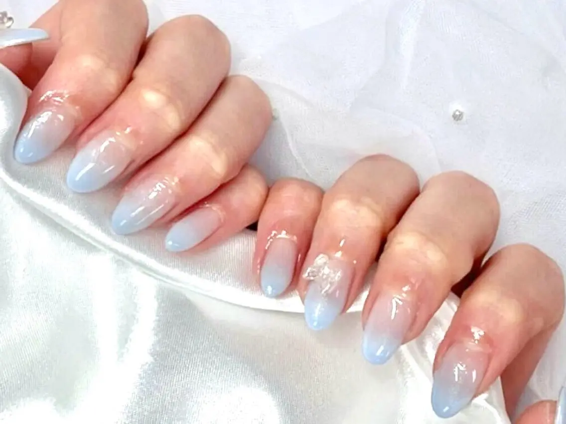 ネイル ジェルネイル グラデーション マグネットネイル ニュアンスネイル パラジェル Nail Neige🐈🌙のネイルデザイン