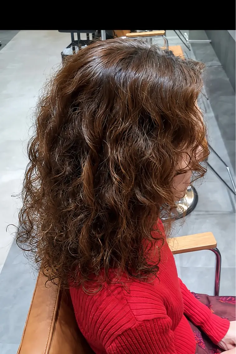 セミロング パーマ セミロングパーマ スパイラルパーマ カット パーマ 関口 知佳のヘアスタイル