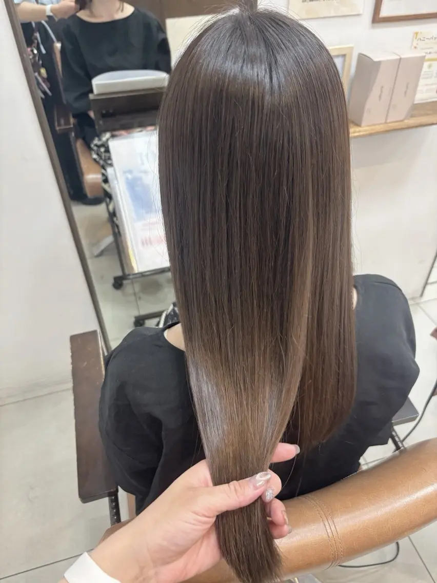 セミロング カラー アッシュ ヘアカラー トリートメント 頭皮×髪質改善 透明感カラー💎中村のヘアスタイル