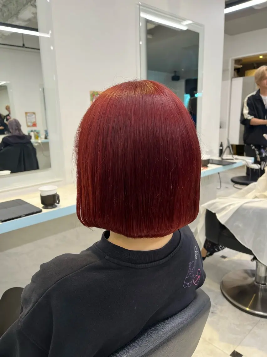 ショート カラー ヘアカラー トリートメント ブリーチカラー 🩵MIZUKIのヘアスタイル
