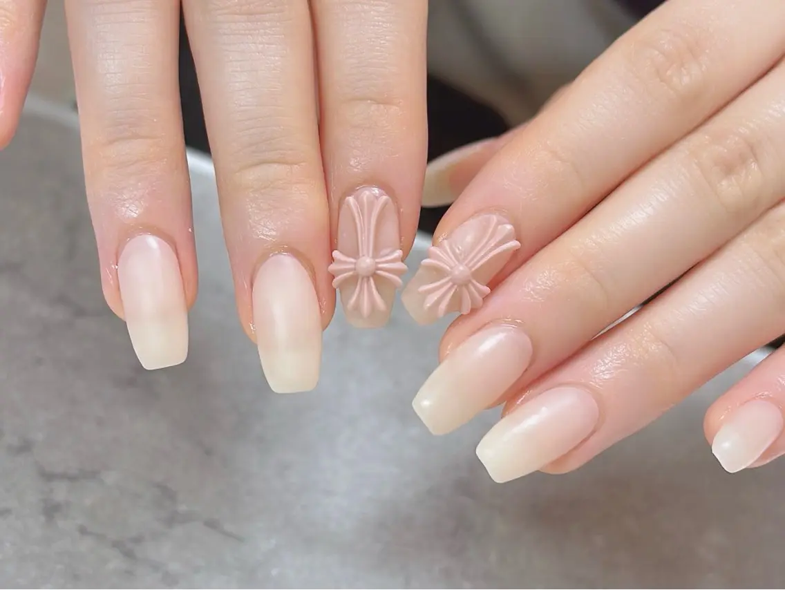 セミロング ハンドネイル Chipi Nailのネイルデザイン