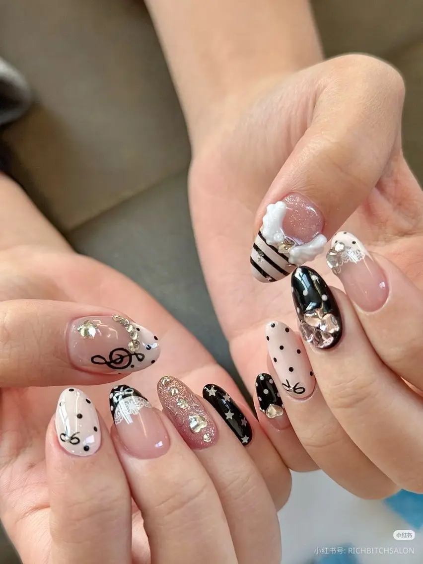 ネイル フレンチネイル ジェルネイル マグネットネイル 持ち込み ニュアンスネイル ハンドネイル Ribbonnail salonのネイルデザイン
