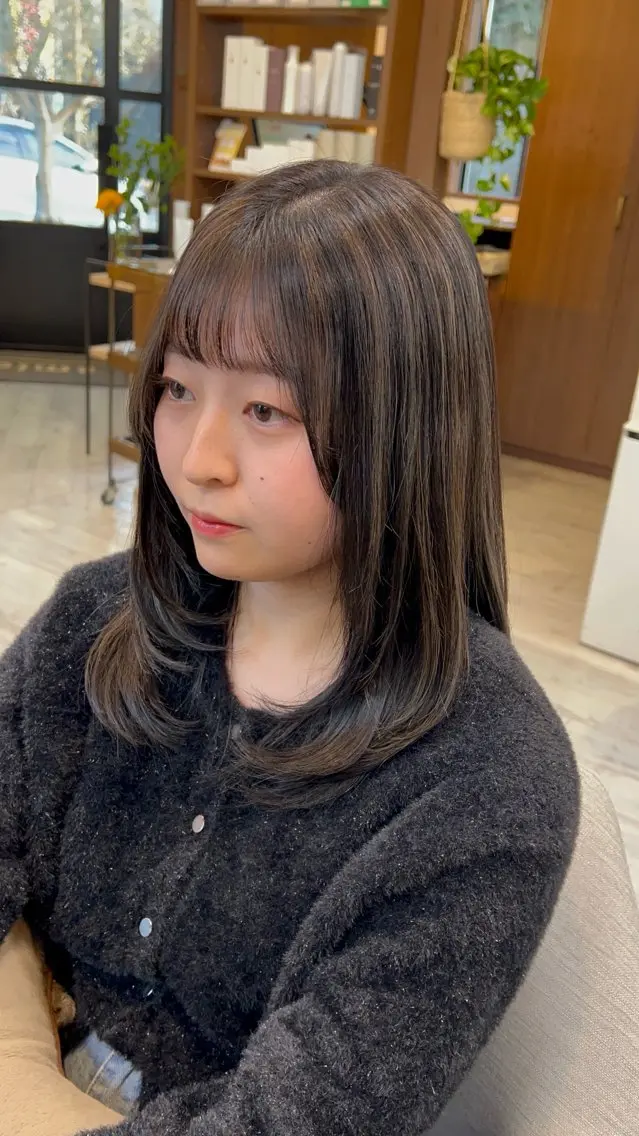 ロング 顔周りカット レイヤーカット 似合わせカット カット ヘアカラー むらたナチュラルパー マ🌀透明感カラーのヘアスタイル