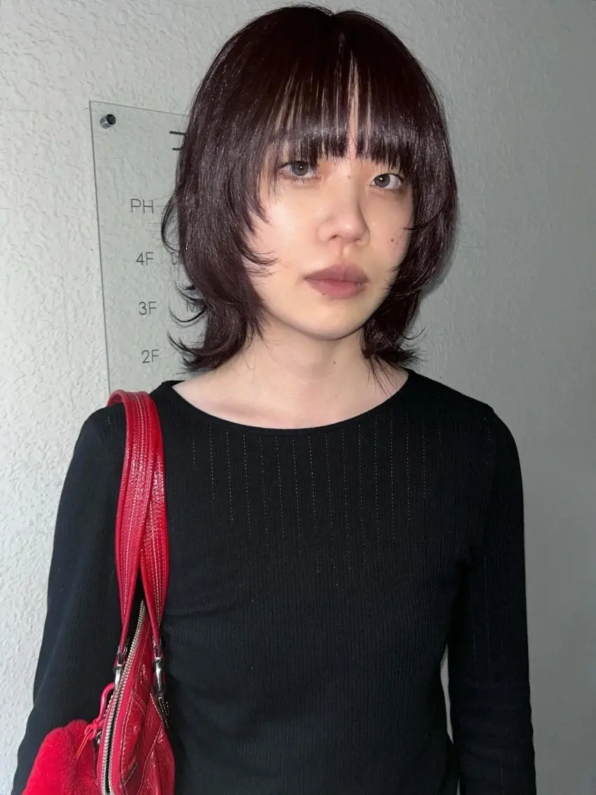 セミロング ヘアカラー siki hinaのヘアスタイル