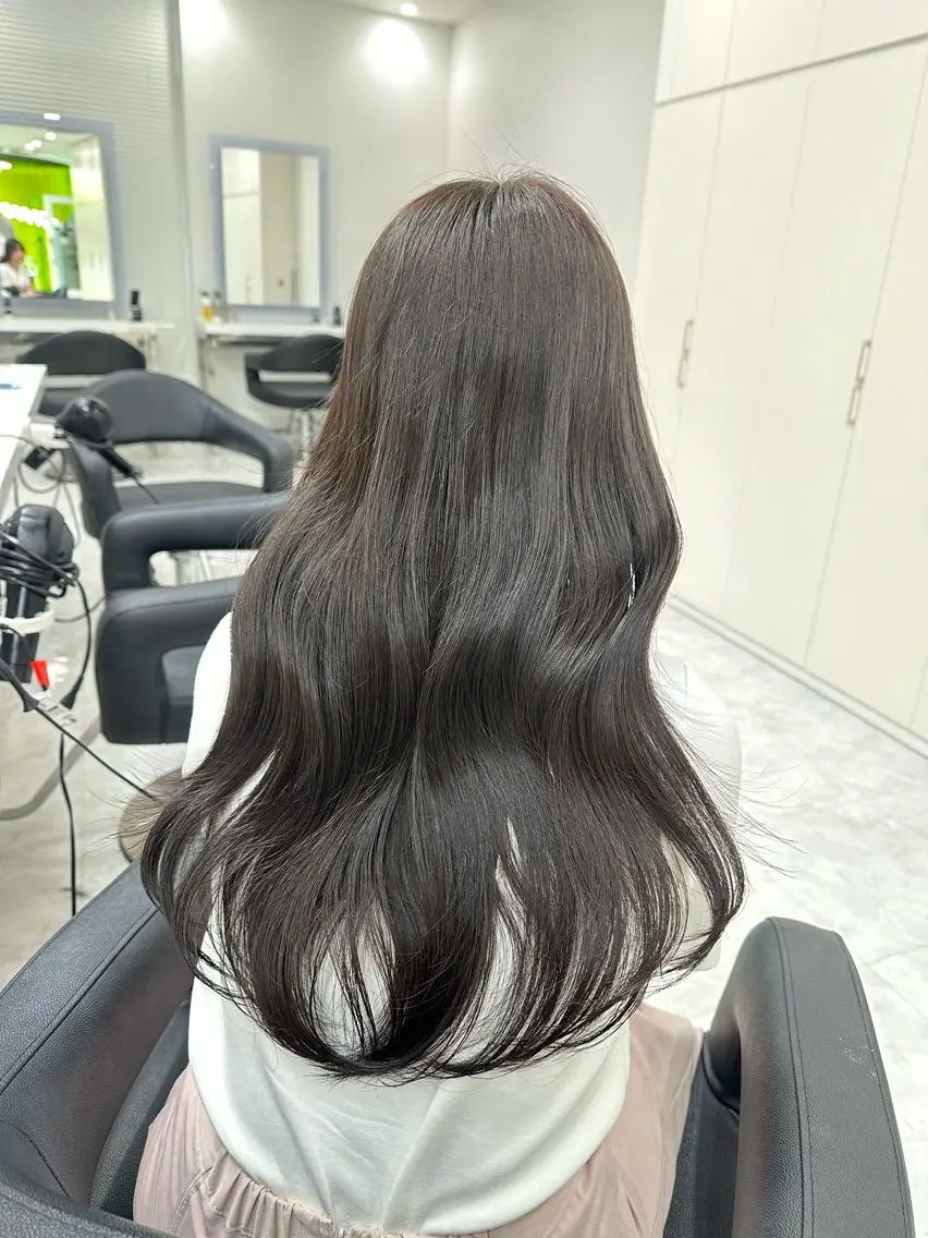 ロング ヘアカラー トリートメント 🌼リナ🌼赤み消し オリーブ/ブラウンのヘアスタイル