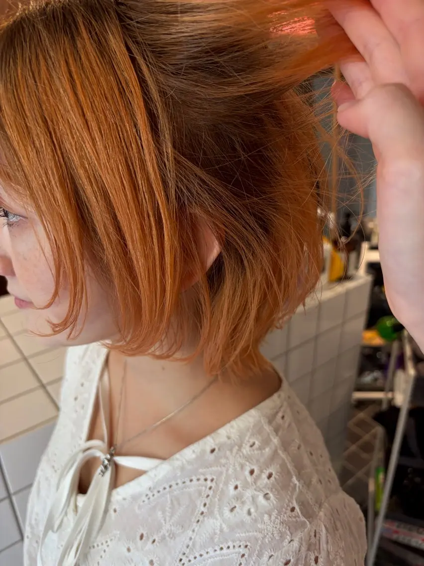 ショート パーマ カット ヘアカラー ニュアンスパーマ🪿 透明感カラー岩波ゆいのヘアスタイル