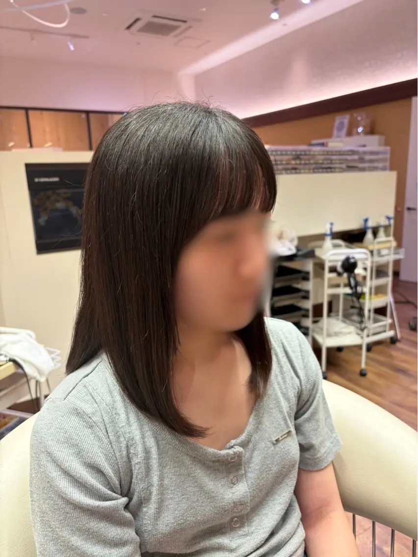 セミロング やまもと かこのヘアスタイル