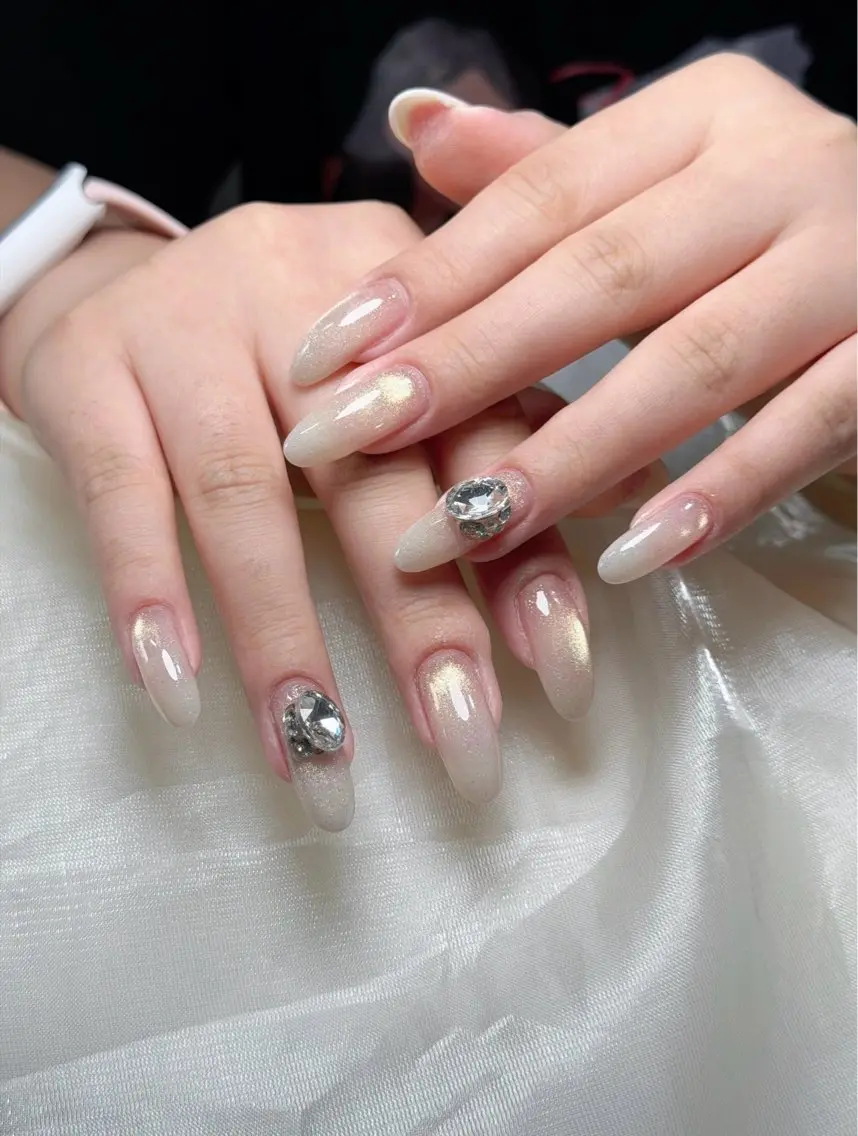 ネイル アートネイル ジェルネイル キラキラネイル 韓国ネイル オフィスネイル DAISY_NAIL 【フィルイン専門店】のネイルデザイン