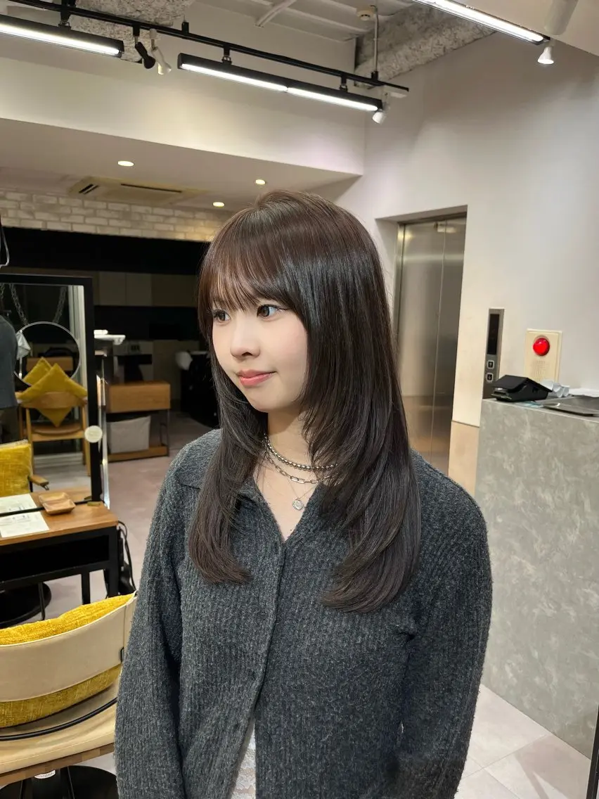 セミロング 小野 優雅のヘアスタイル