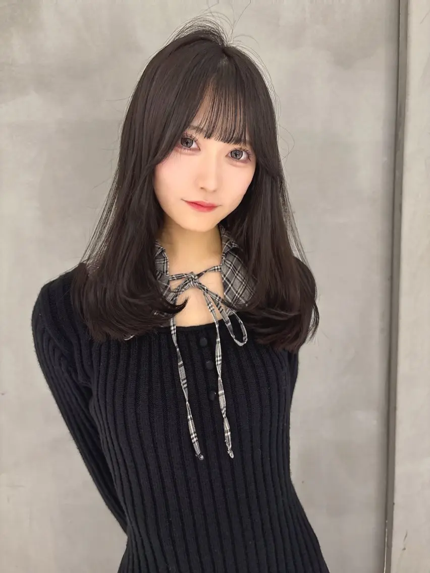 セミロング カット ヘアカラー トリートメント 顔周り\エクステ\ 透明感カラー\まりんのヘアスタイル