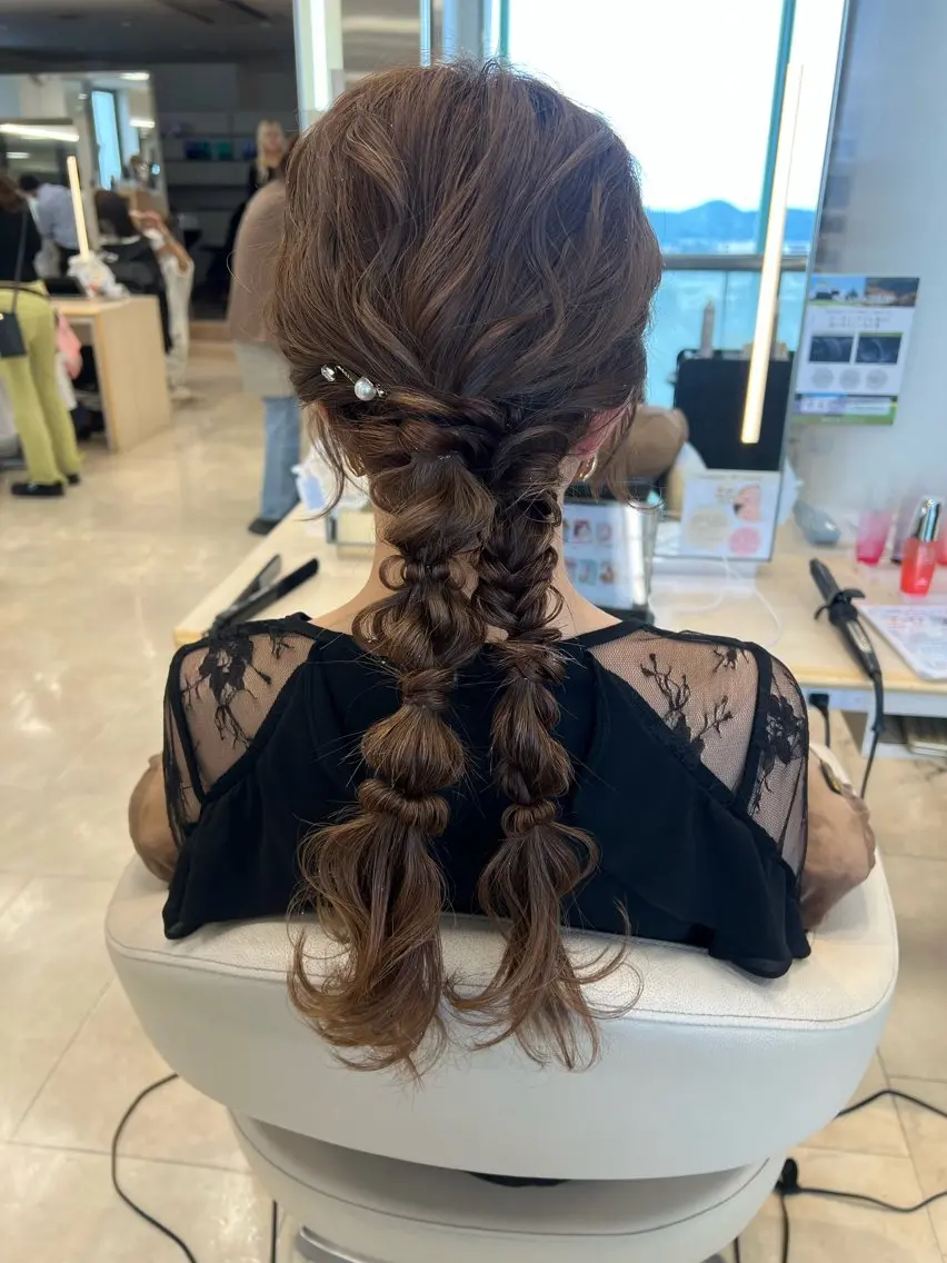 ヘアアレンジ ヘアセット 盛れるレイヤーカット 得意🌹井上美沙のヘアスタイル