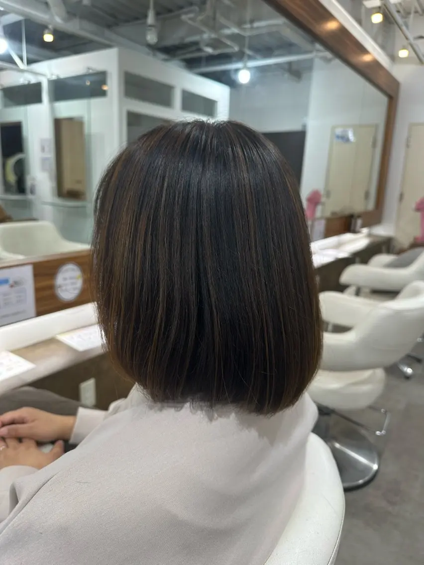 ミディアム カラー カット ヘアカラー 我満 宏映のヘアスタイル